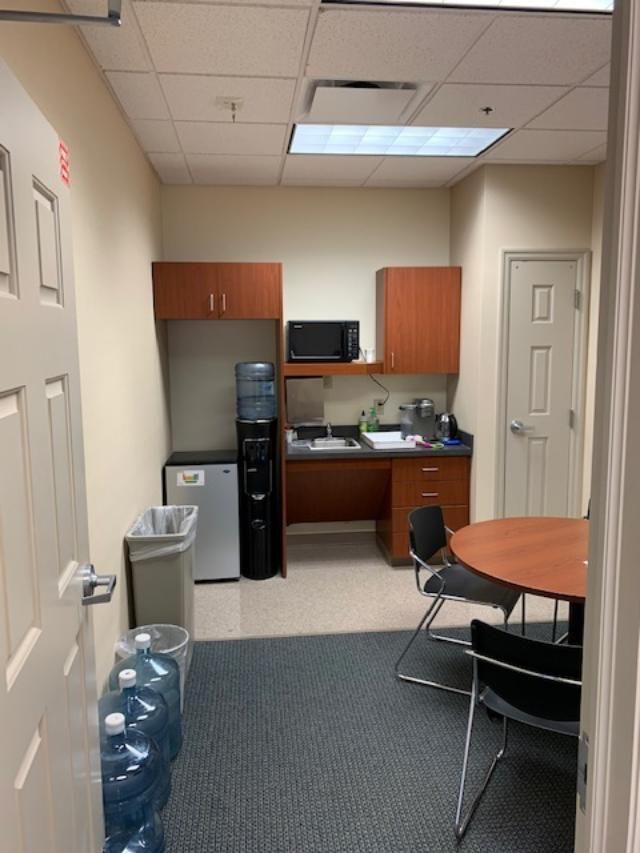 Signature Executive Excellence: 147 2nd Ave S, Saint Petersburg, FL 33701